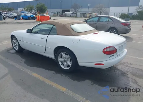 1997 Jaguar Xk8 z USA, uszkodzony, nr VIN SAJGX2745VC014787